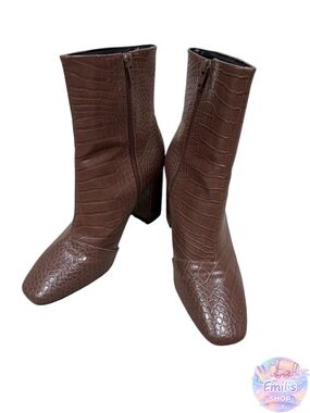 Lulus Brown Alligator Pattern Chunky Heel Boots